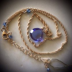S6-600 Blue Quartz Pendant Necklace