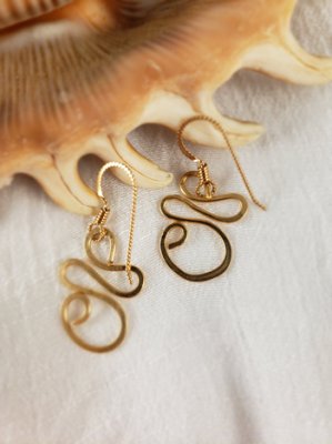 CA-28 Golden Flat Spiral Earrings