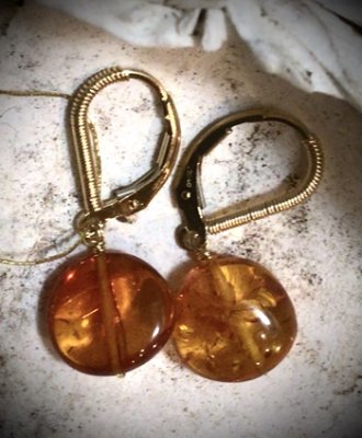 SR6-171 Amber Drop Earrings