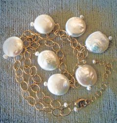 SR6-746 Freshwater Disk Pearls Choker Necklace
