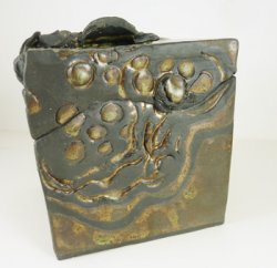 MJE-18-5 Stoneware Box with Lid, "Lotus Box"