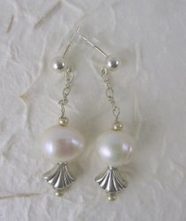 MPJ-W22 Artisan Fresh Water Pearl Earrings