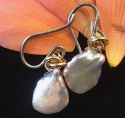SR7-1Pk Antiqued Silver & Pale Pink Freshwater Pearl Earrings